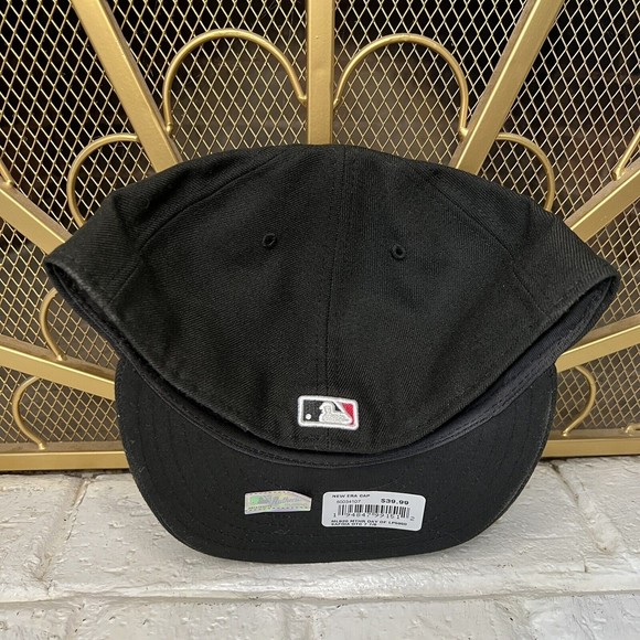 New Era 59FIFTY San Francisco Giants Fitted Breast Cancer Baseball Hat Size 8 SF - Picture 4 of 4